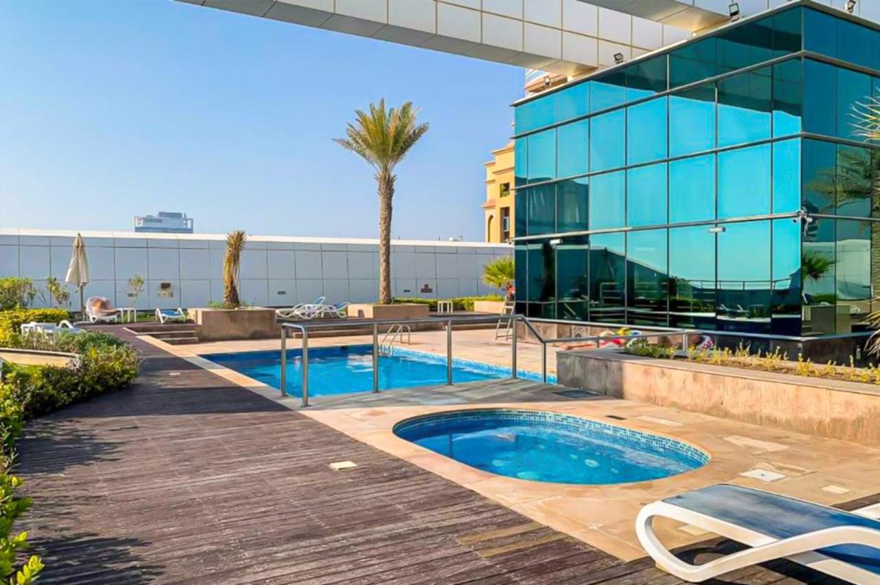 Brand New Studio Apt - Near Jlt Metro Дубай Экстерьер фото